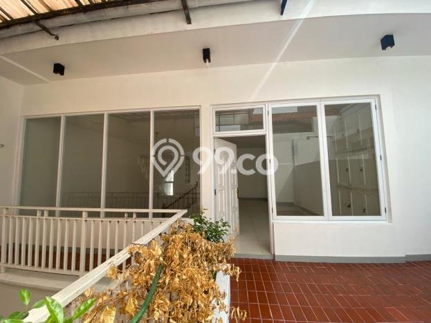 Jarang Ada! Rumah Sewa 4 Kamar Nyaman Siap Huni tanjung duren utara Jarang Ada! Rumah Sewa 4 Kamar Nyaman Siap Huni tanjung duren utara
