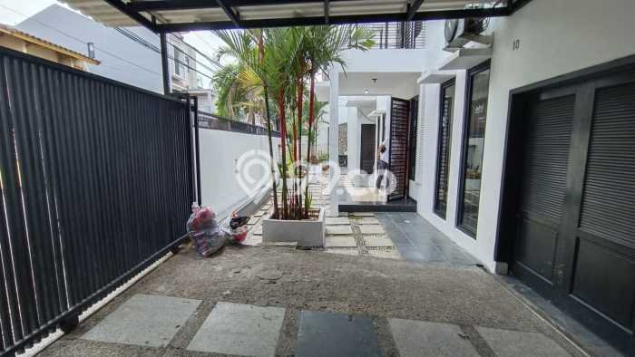 Rumah Sewa Jakarta Barat LT 352m2 LB 500m2 Area Tanjung Duren Rumah Sewa Jakarta Barat LT 352m2 LB 500m2 Area Tanjung Duren
