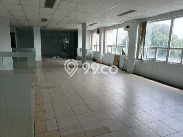 Ruko bagus disewakan di Tebet Jakarta Selatan dengan LB 450m2 harga sewa terbaik Ruko bagus disewakan di Tebet Jakarta Selatan dengan LB 450m2 harga sewa terbaik