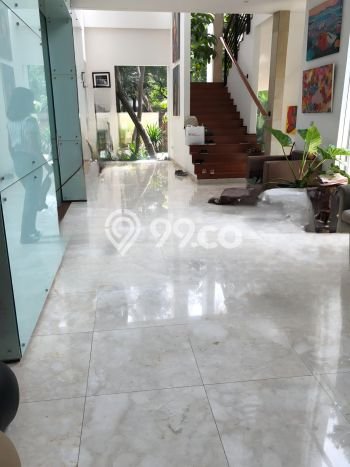 Siap Huni Rumah Mewah 4 Kamar di Kebayoran Baru Dekat ke Mana Saja Siap Huni Rumah Mewah 4 Kamar di Kebayoran Baru Dekat ke Mana Saja