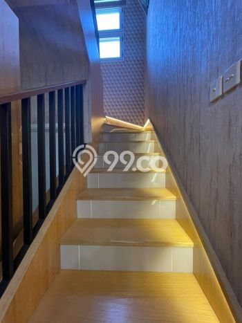 Jual Rumah Luas Elegan Dengan View Cantik di Gading Serpong, Tangerang Jual Rumah Luas Elegan Dengan View Cantik di Gading Serpong, Tangerang