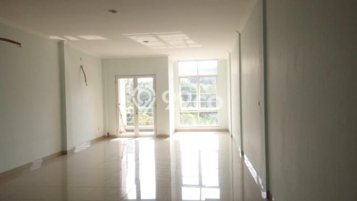 Ruko Area Komersial di , Luas 235m2m², Jalan Raya Ruko Area Komersial di , Luas 235m2m², Jalan Raya