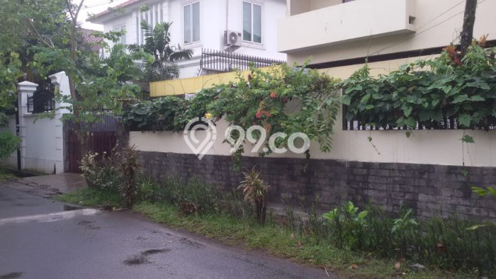 Dijual Rumah Premium dengan Fasilitas Sekitar Lengkap di Cilandak, Jakarta Selatan Dijual Rumah Premium dengan Fasilitas Sekitar Lengkap di Cilandak, Jakarta Selatan