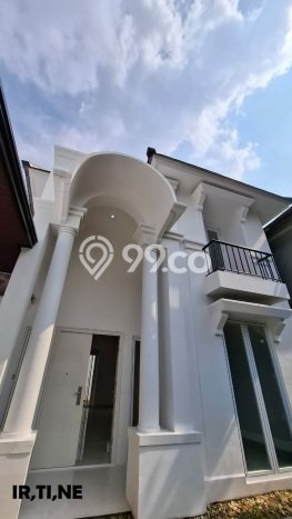 Rumah Elit LB 200m2 Siap Huni Desain Elegan di Kota Wisata, Jakarta Timur Rumah Elit LB 200m2 Siap Huni Desain Elegan di Kota Wisata, Jakarta Timur