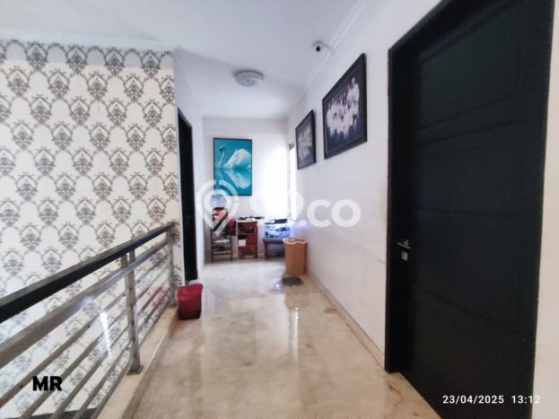 Dijual Rumah Luas Elegan Dengan View Eksklusif di Kota Wisata, Jakarta Timur Dijual Rumah Luas Elegan Dengan View Eksklusif di Kota Wisata, Jakarta Timur