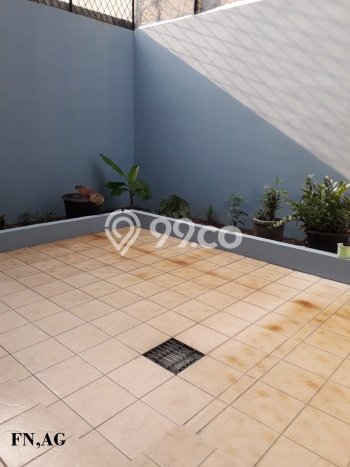 Jual Rumah Modern 3 KT di Kota Wisata, Jakarta Timur Jual Rumah Modern 3 KT di Kota Wisata, Jakarta Timur