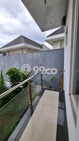 For Sale! Premium House LT 222m2 Desain Modern di Kota Wisata For Sale! Premium House LT 222m2 Desain Modern di Kota Wisata