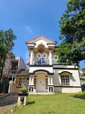 Rumah Elit Modern Siap Huni di Legenda Wisata Jakarta Timur Rumah Elit Modern Siap Huni di Legenda Wisata Jakarta Timur