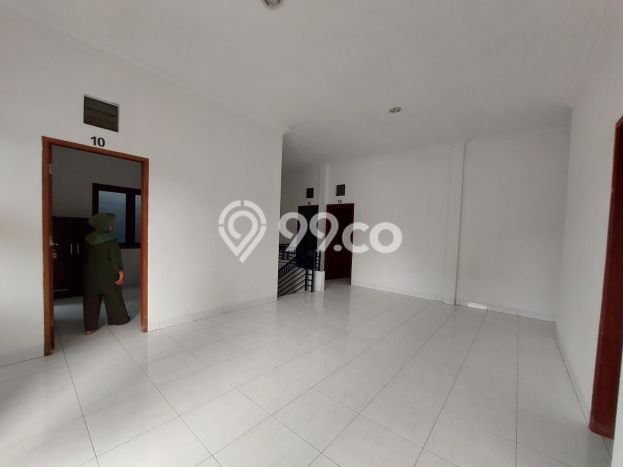 Rumah Terawat di Makassar, Makassar, Luas 210m² LB 300m² HARGA MENARIK! Rumah Terawat di Makassar, Makassar, Luas 210m² LB 300m² HARGA MENARIK!