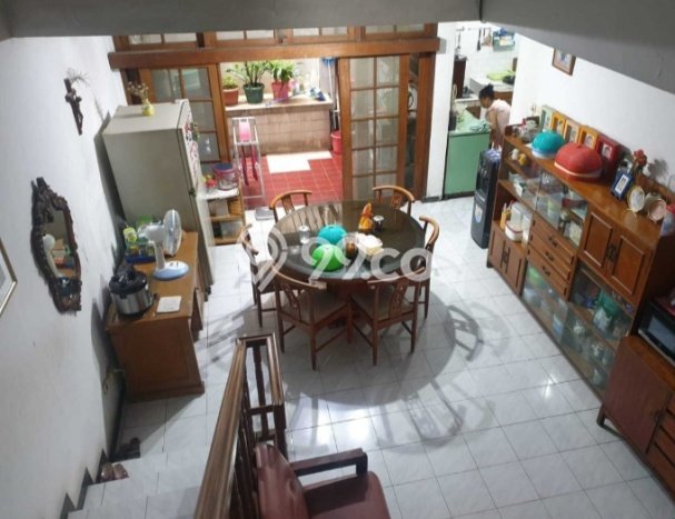 Rumah Mewah LB 200m2 Siap Pakai Desain Elegan di Tanjung Duren, Jakarta Barat Rumah Mewah LB 200m2 Siap Pakai Desain Elegan di Tanjung Duren, Jakarta Barat