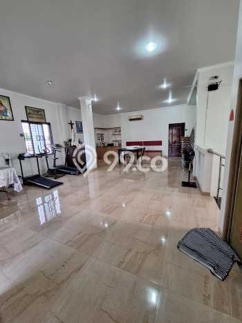 For Sale! Premium House LT 404m2 Desain Modern di Duri Kepa For Sale! Premium House LT 404m2 Desain Modern di Duri Kepa