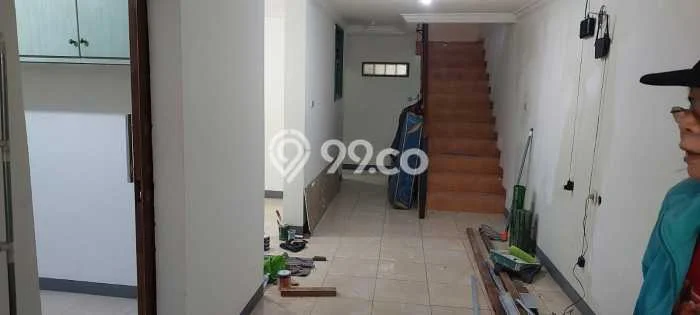 Jarang Ada! Rumah Sewa 2 Kamar Bagus Siap Huni Tanjung Duren Jarang Ada! Rumah Sewa 2 Kamar Bagus Siap Huni Tanjung Duren
