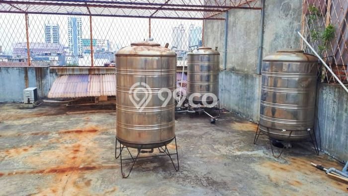 Ruko 5 lantai gandeng 2 bangunan siap pakai dan konekting Ruko 5 lantai gandeng 2 bangunan siap pakai dan konekting