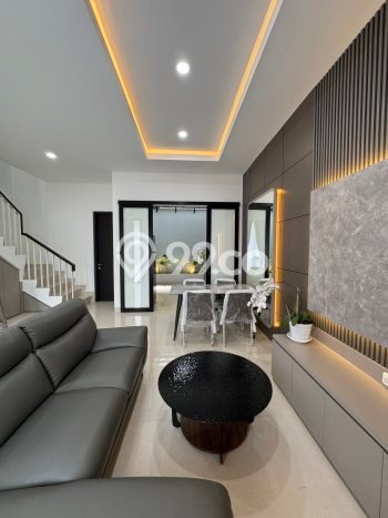 Rumah Luas Asri 3 KT Siap Huni di Joglo Jakarta Barat Rumah Luas Asri 3 KT Siap Huni di Joglo Jakarta Barat