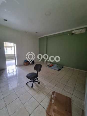 Ruko Dijual di Jakarta Selatan LT 125m2 & LB 320m2 Lokasi Terbaik! Ruko Dijual di Jakarta Selatan LT 125m2 & LB 320m2 Lokasi Terbaik!