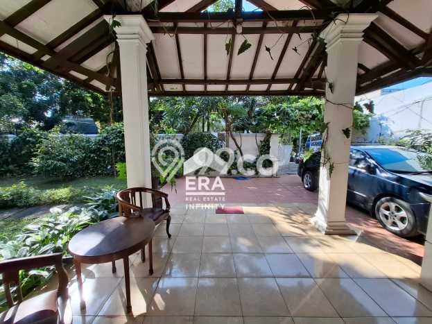 KESEMPATAN TERBAIK! Rumah Asri di Tawakal, LT 446m² LB 300m² KESEMPATAN TERBAIK! Rumah Asri di Tawakal, LT 446m² LB 300m²