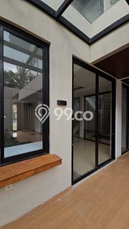 Dijual Rumah Luas Elegan Dengan View Eksklusif di Lippo Karawaci, Tangerang Dijual Rumah Luas Elegan Dengan View Eksklusif di Lippo Karawaci, Tangerang