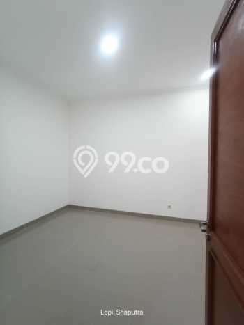 Rumah Luas Asri 4 KT Siap Huni di Sentul City Bogor Rumah Luas Asri 4 KT Siap Huni di Sentul City Bogor