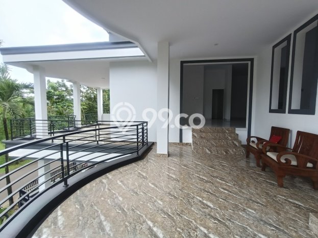 Disewakan Rumah Murah di Sentul City Bogor dengan 5 KT Disewakan Rumah Murah di Sentul City Bogor dengan 5 KT