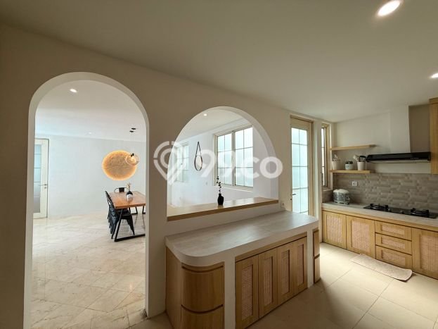 Rumah Elit LB 250m2 Siap Huni Desain Elegan di Sentul City, Bogor Rumah Elit LB 250m2 Siap Huni Desain Elegan di Sentul City, Bogor