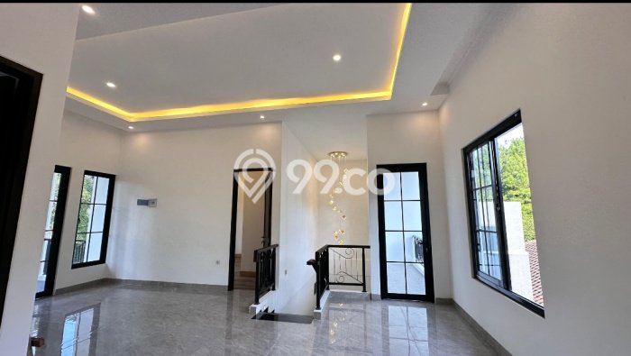 For Sale! Premium House LT 224m2 Desain Elegan di Sentul City For Sale! Premium House LT 224m2 Desain Elegan di Sentul City