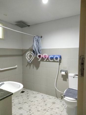 Disewakan! Rumah 5 Kamar Tidur &
5 Kamar Mandi di Sentul City, Bogor Disewakan! Rumah 5 Kamar Tidur &
5 Kamar Mandi di Sentul City, Bogor