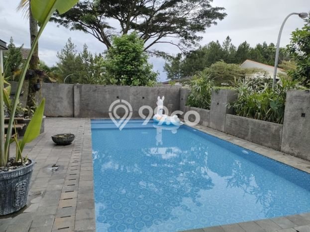 Disewakan! Rumah 5 Kamar Tidur &
5 Kamar Mandi di Sentul City, Bogor Disewakan! Rumah 5 Kamar Tidur &
5 Kamar Mandi di Sentul City, Bogor