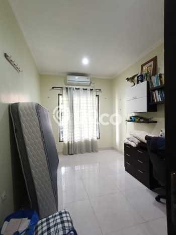 Rumah Modern 5 KT di Sentul City Bogor Unfurnished Rumah Modern 5 KT di Sentul City Bogor Unfurnished