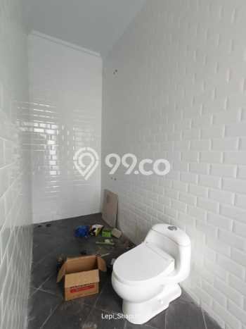 Rumah Luxury Modern Siap Huni di Sentul City Bogor Rumah Luxury Modern Siap Huni di Sentul City Bogor