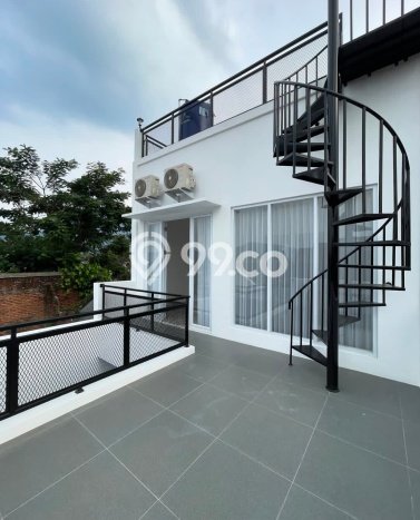Rumah Modern 2 KT LT 81m2 di Sentul City Rumah Modern 2 KT LT 81m2 di Sentul City