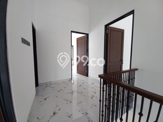 Ready to Use! Luxury House LT 264m2 Desain Modern di Sentul City Ready to Use! Luxury House LT 264m2 Desain Modern di Sentul City