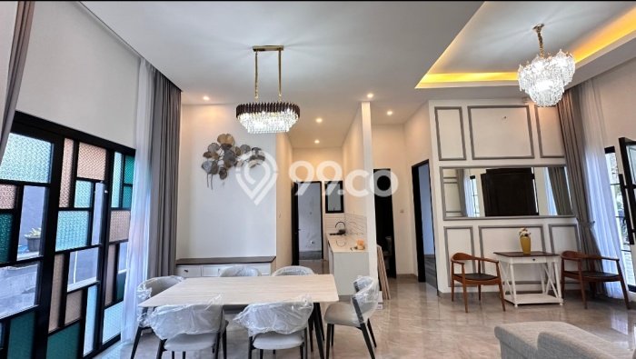For Sale! Premium House LT 224m2 Desain Elegan di Sentul City For Sale! Premium House LT 224m2 Desain Elegan di Sentul City