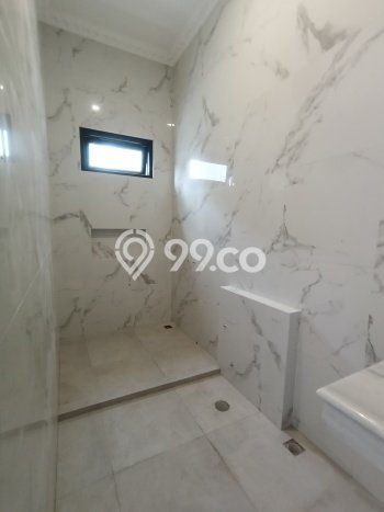 Ready to Use! Luxury House LT 1498m2 Desain Modern di Sentul City Ready to Use! Luxury House LT 1498m2 Desain Modern di Sentul City