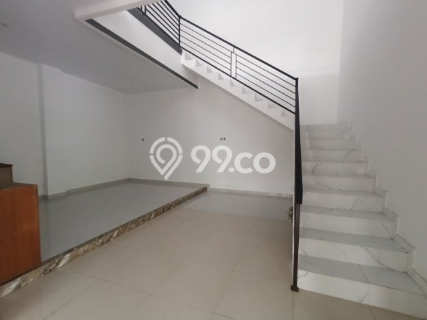 Disewakan Rumah Murah di Sentul City Bogor dengan 5 KT Disewakan Rumah Murah di Sentul City Bogor dengan 5 KT