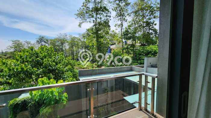 Rumah Mewah LB 1400m2 Siap Pakai Desain Elegan di Sentul City, Bogor Rumah Mewah LB 1400m2 Siap Pakai Desain Elegan di Sentul City, Bogor