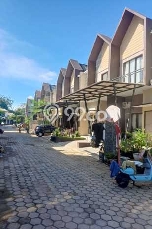 Dijual Hunian Rumah Terawat 3 Kamar di Cinangka, Depok Dijual Hunian Rumah Terawat 3 Kamar di Cinangka, Depok