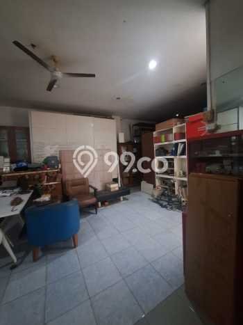 FOR SALE! Ruko di Ciputat Tangerang Selatan, LT 1050m2, LB 450m2 FOR SALE! Ruko di Ciputat Tangerang Selatan, LT 1050m2, LB 450m2