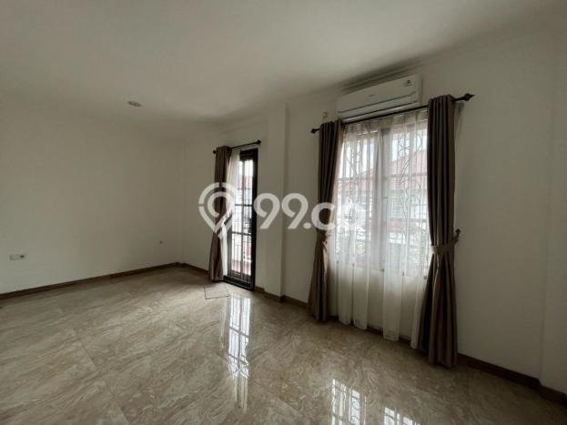 Rumah Luxury Modern Tanpa Renovasi di Bintaro Tangerang Selatan Rumah Luxury Modern Tanpa Renovasi di Bintaro Tangerang Selatan