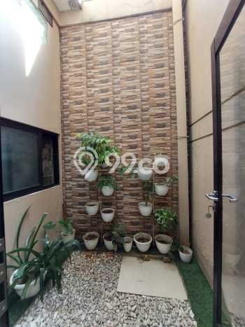 Rumah Modern Cantik 4 KT Bisa Langsung Pindah di Ciputat Rumah Modern Cantik 4 KT Bisa Langsung Pindah di Ciputat