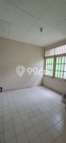 Rumah Luas Asri 4 KT Siap Pakai di Sektor 2 - Bintaro Jakarta Selatan Rumah Luas Asri 4 KT Siap Pakai di Sektor 2 - Bintaro Jakarta Selatan