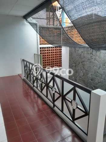 Jual Rumah Luas Elegan Dengan View Eksklusif di Sektor 2 - Bintaro, Jakarta Selatan Jual Rumah Luas Elegan Dengan View Eksklusif di Sektor 2 - Bintaro, Jakarta Selatan