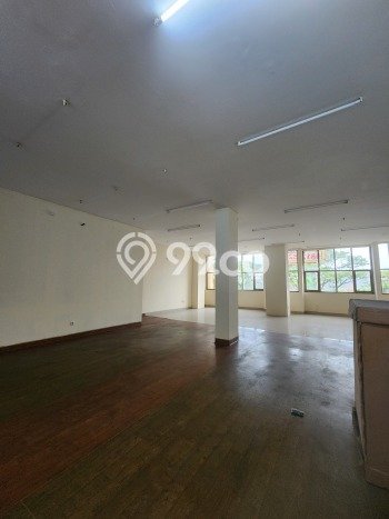 Unit Ruko Dijual di Cengkareng Jakarta Barat Luas Tanah 135m2, Luas Bangunan 450m2 Unit Ruko Dijual di Cengkareng Jakarta Barat Luas Tanah 135m2, Luas Bangunan 450m2