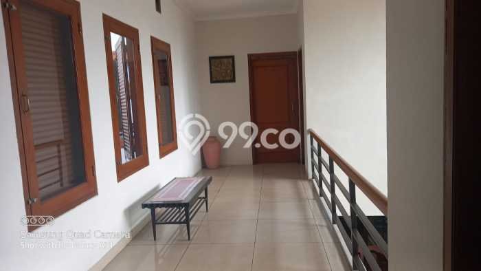Rumah di , 4 KT, Akses Mudah Pusat Kota, LT 320m2m² LB 216m2m² Rumah di , 4 KT, Akses Mudah Pusat Kota, LT 320m2m² LB 216m2m²