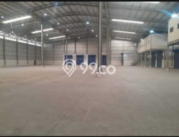 Unit Gudang Disewakan di Muara Karang di Area Ramai & Strategis Unit Gudang Disewakan di Muara Karang di Area Ramai & Strategis
