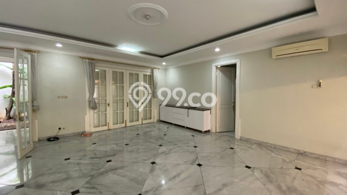 KESEMPATAN TERBAIK! Rumah di , 4 KT, Ready, Luas 570m2m² Bangunan 478m2m² KESEMPATAN TERBAIK! Rumah di , 4 KT, Ready, Luas 570m2m² Bangunan 478m2m²