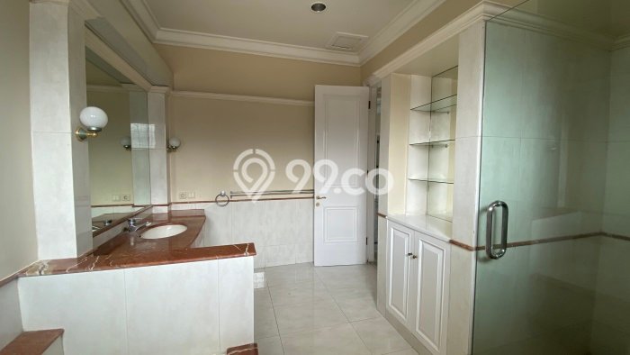 Rumah kawasan Senayan, Siap Huni, LT 550m2m² Rumah kawasan Senayan, Siap Huni, LT 550m2m²