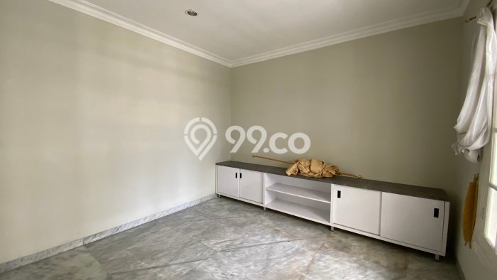 KESEMPATAN TERBAIK! Rumah di , 4 KT, Ready, Luas 570m2m² Bangunan 478m2m² KESEMPATAN TERBAIK! Rumah di , 4 KT, Ready, Luas 570m2m² Bangunan 478m2m²