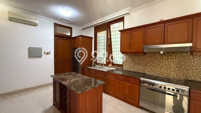 Dijual Rumah Luas Megah Dengan View Cantik di Pejaten, Jakarta Selatan Dijual Rumah Luas Megah Dengan View Cantik di Pejaten, Jakarta Selatan