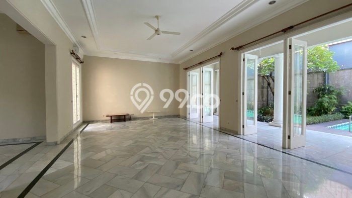 Rumah kawasan Senayan, Siap Huni, LT 550m2m² Rumah kawasan Senayan, Siap Huni, LT 550m2m²