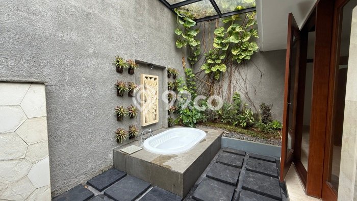 Rumah Luxury Modern Tanpa Renovasi di Cipete Jakarta Selatan Rumah Luxury Modern Tanpa Renovasi di Cipete Jakarta Selatan